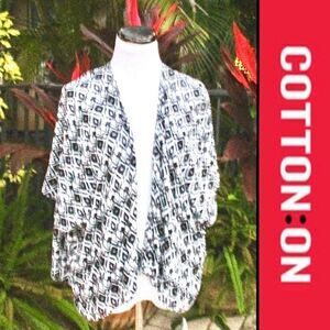 🍍3/$15🍍 Cotton On Lightweight Kimono